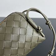 BOTTEGA VENETA | Concert Pouch Intrecciato nappa leather Cypress - 2