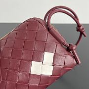 BOTTEGA VENETA | Concert Pouch Intrecciato nappa leather Heart Detail - 4