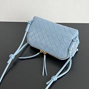 BOTTEGA VENETA | Concert Pouch Intrecciato nappa leather blue - 4
