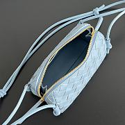 BOTTEGA VENETA | Concert Pouch Intrecciato nappa leather blue - 3
