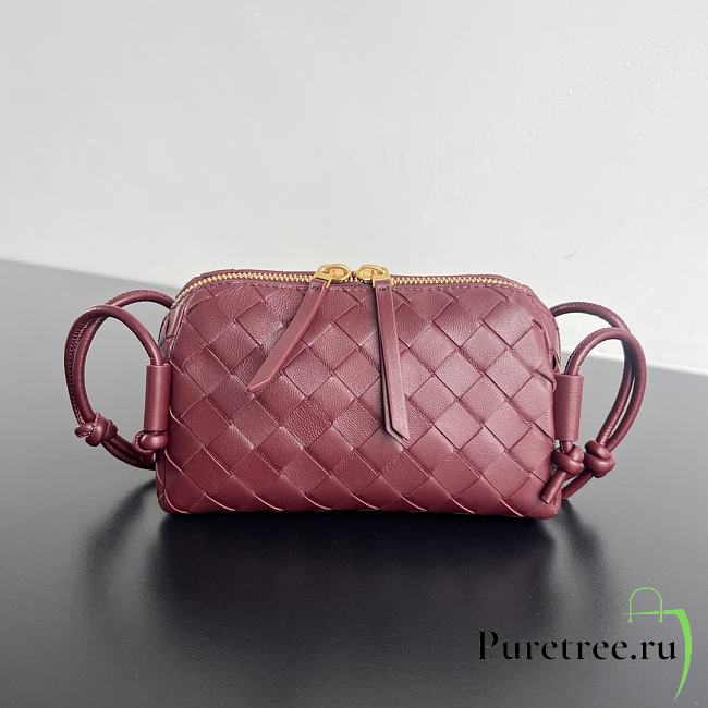 BOTTEGA VENETA | Concert Pouch Intrecciato nappa leather Barolo - 1