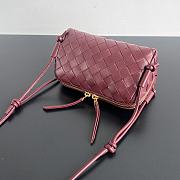 BOTTEGA VENETA | Concert Pouch Intrecciato nappa leather Barolo - 4