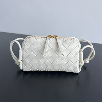 BOTTEGA VENETA | Concert Pouch Intrecciato nappa leather Sea salt