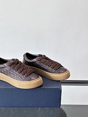 DIOR | B33 Sneakers offers a fresh 03 - 6
