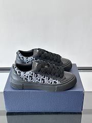 DIOR | B33 Sneakers offers a fresh 04 - 1