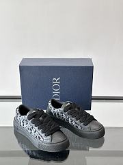 DIOR | B33 Sneakers offers a fresh 04 - 3