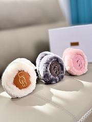 UGG Embroidery Earmuff 01 - 4