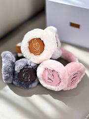 UGG Embroidery Earmuff 02 - 4