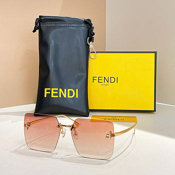 Fendi First Crystal Gold metal sunglasses with pink gradient lenses