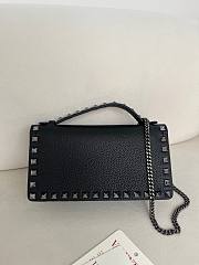 Valentino Garavani Rockstud Chain Wallet 04 - 6