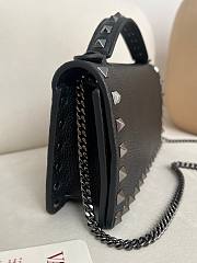 Valentino Garavani Rockstud Chain Wallet 04 - 5