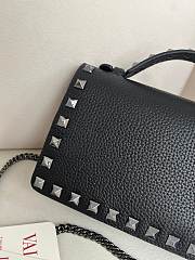 Valentino Garavani Rockstud Chain Wallet 04 - 3
