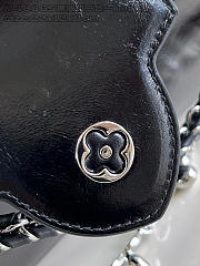 LOUIS VUITTON | Capucines East-West In Black Size 22x12x8 cm - 6