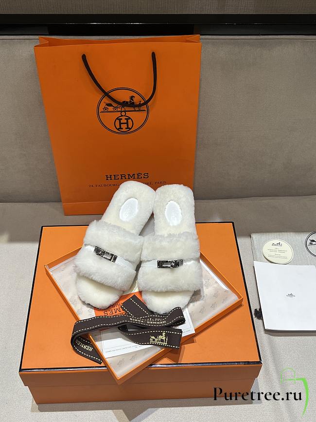 HERMES | Fur slippers 02 - 1