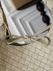 BOTTEGA VENETA | Campana intrecciato leather shoulder bag white - 2