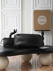 BOTTEGA VENETA | Campana intrecciato leather shoulder bag black - 4