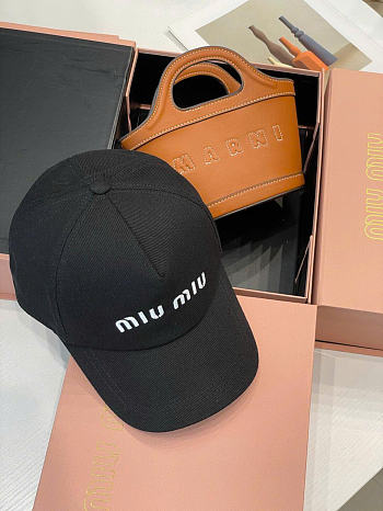 MIUMIU | Hat 01