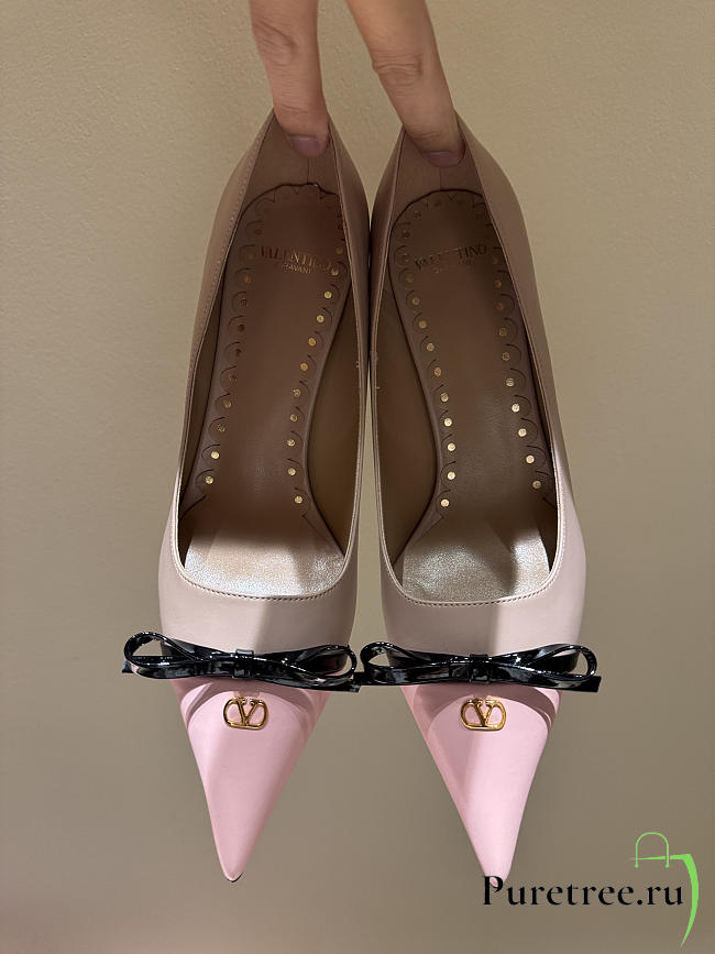 VALENTINO | Garavani VLogo Signature High Heels In Pink - 1