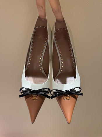 VALENTINO | Garavani VLogo Signature High Heels In Brown
