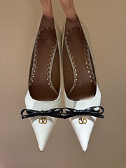VALENTINO | Garavani VLogo Signature High Heels In White - 1