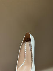 VALENTINO | Garavani VLogo Signature High Heels In White - 2