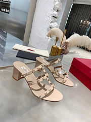 VALENTINO | Rockstud Calfskin Leather Slide Sandal Beige - 1