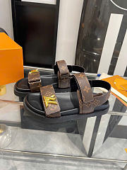 LOUIS VUITTON | LV Sunset Flat Comfort Sandal 01 - 5