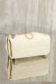CHANEL | 25s hobo bag caviar leather in white - 6