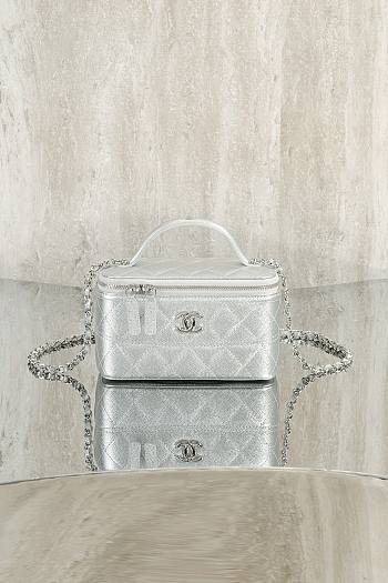 CHANEL | New Chain Handle Long Box Size 17x9.5x8 cm