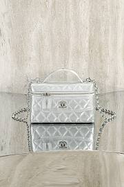 CHANEL | New Chain Handle Long Box Size 19.5x17x5 cm - 1