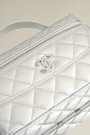 CHANEL | New Chain Handle Long Box Size 19.5x17x5 cm - 3