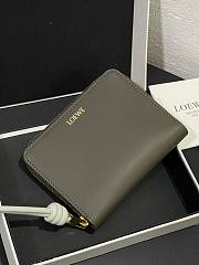 LOEWE | Zipped coin purse in shiny nappa calfskin dark green - 1