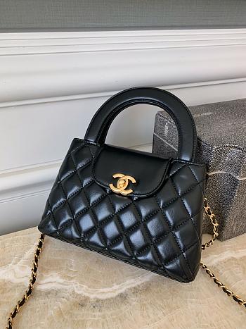 CHANEL | Small Kelly Bag in 24P Shiny Distressed Black