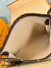 LOUIS VUITTON | Poche Toilette Monogram M47542 - 2