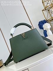 LOUIS VUITTON | Capucines MM Taurillon In Green - 1