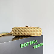 BOTTEGA VENETA | Bang Bang Vanity case in Intrecciato wood-embossed gold - 6