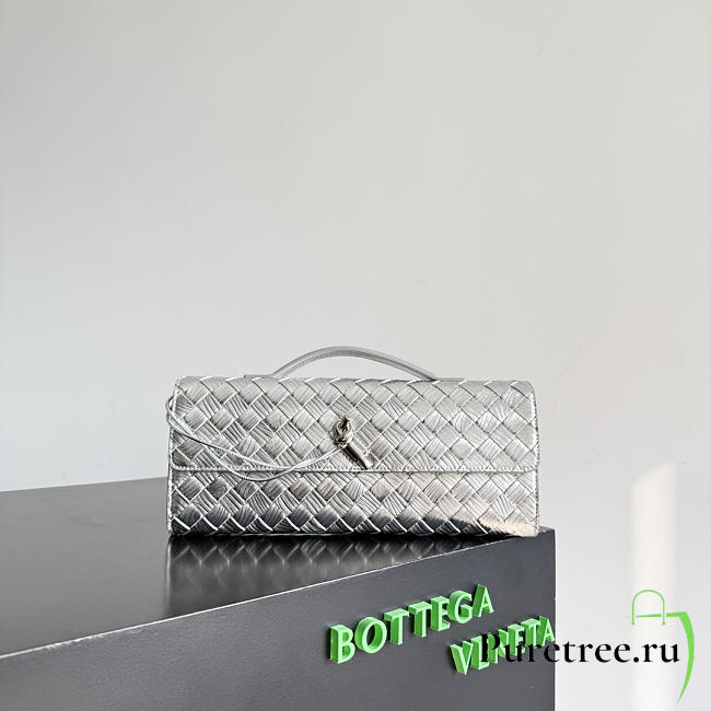 BOTTEGA VENETA | Andiamo Clutch Top handle clutch in Intrecciato laminated leather silver - 1