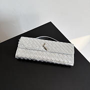 BOTTEGA VENETA | Andiamo Clutch Top handle clutch in Intrecciato laminated leather silver - 3