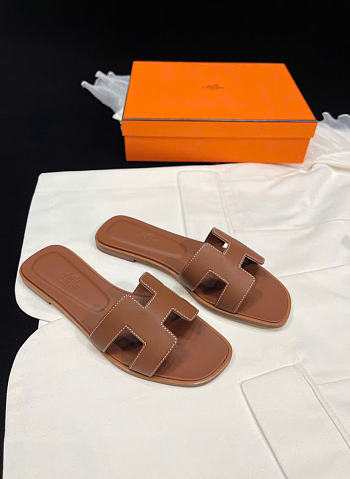 HERMES | Brown Leather Oran Flat Slides