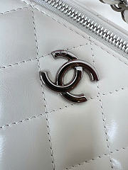 CHANEL | Long vanity with top handle in lambskin white - 3