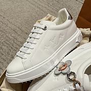 LOUIS VUITTON | Time Out Sneakers 3D pattern of Monogram Flowers 01 - 2