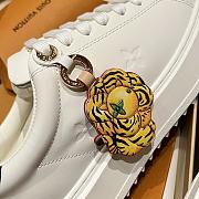 LOUIS VUITTON | Time Out Sneakers 3D pattern of Monogram Flowers 02 - 6