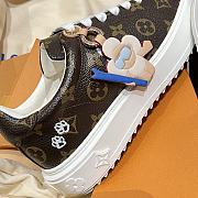 LOUIS VUITTON | Time Out Sneakers 3D pattern of Monogram Flowers 03 - 4