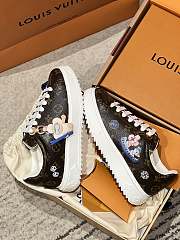 LOUIS VUITTON | Time Out Sneakers 3D pattern of Monogram Flowers 03 - 2