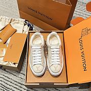 LOUIS VUITTON | Time Out Sneakers 3D pattern of Monogram Flowers 04 - 2