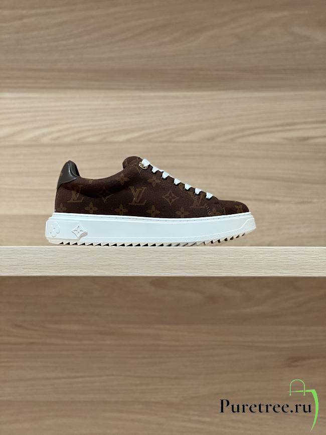 LOUIS VUITTON | Time Out Sneakers 3D pattern of Monogram Flowers 05 - 1