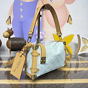 LOUIS VUITTON | Side Trunk MM in blue - 6