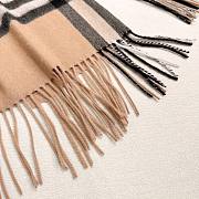 BURBERRY | Shawl features embroidered equestrian motifs 01 - 6