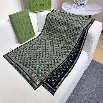 GUCCI | Wool Small GG Logo Scarf 03