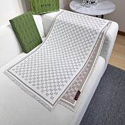 GUCCI | Wool Small GG Logo Scarf 04 - 2